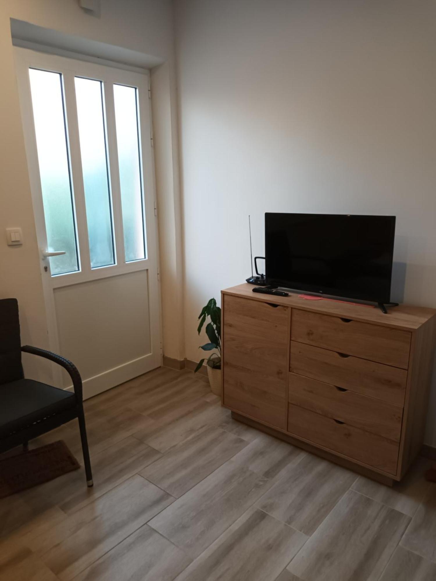 Cici Apartment Dugi Rat Exterior foto